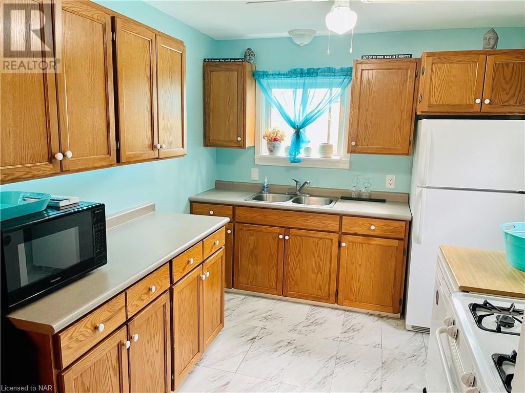 31 Loomis Crescent, Crystal Beach, Ontario  L0S 1B0 - Photo 2 - 40548548