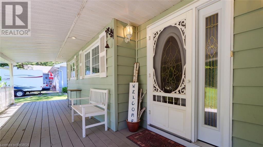 9 Dorena Crescent, Sauble Beach, Ontario  N0H 2G0 - Photo 5 - 40546028