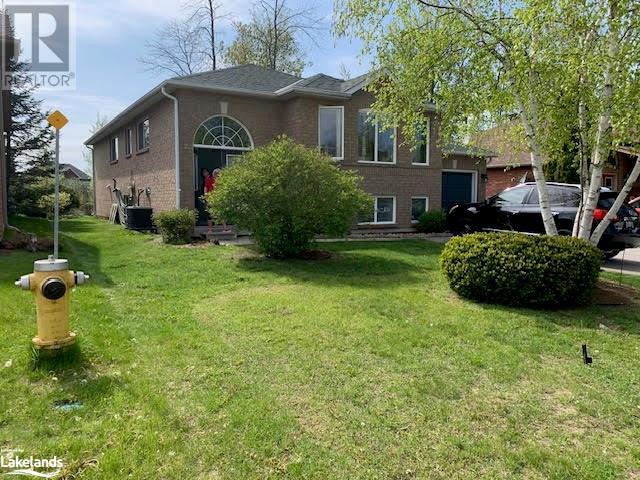 166 58th Street S, Wasaga Beach, Ontario  L9Z 1N9 - Photo 1 - 40535254