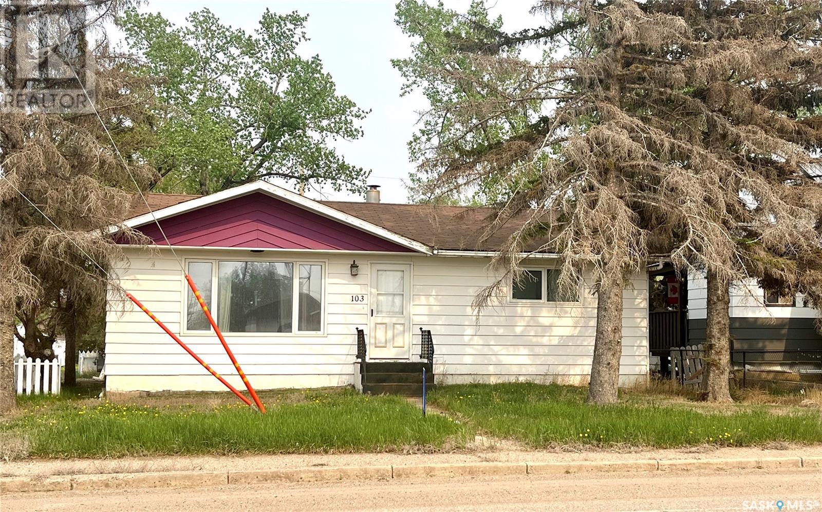103 2nd STREET E, kyle, Saskatchewan