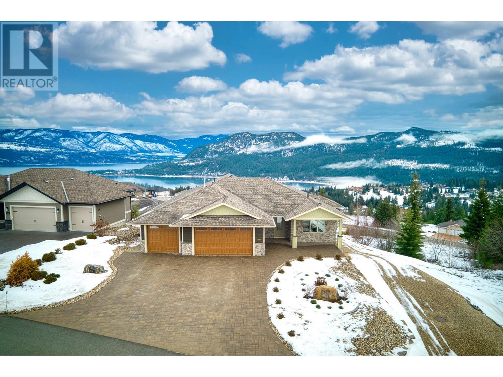 2550 Copperview Drive, Blind Bay 