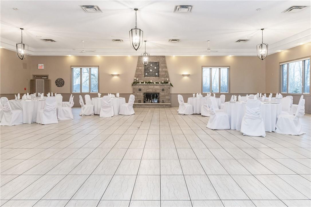 288 Kemp Road W, Grimsby, Ontario L3M 4E7 (26578986) Alex Grinton