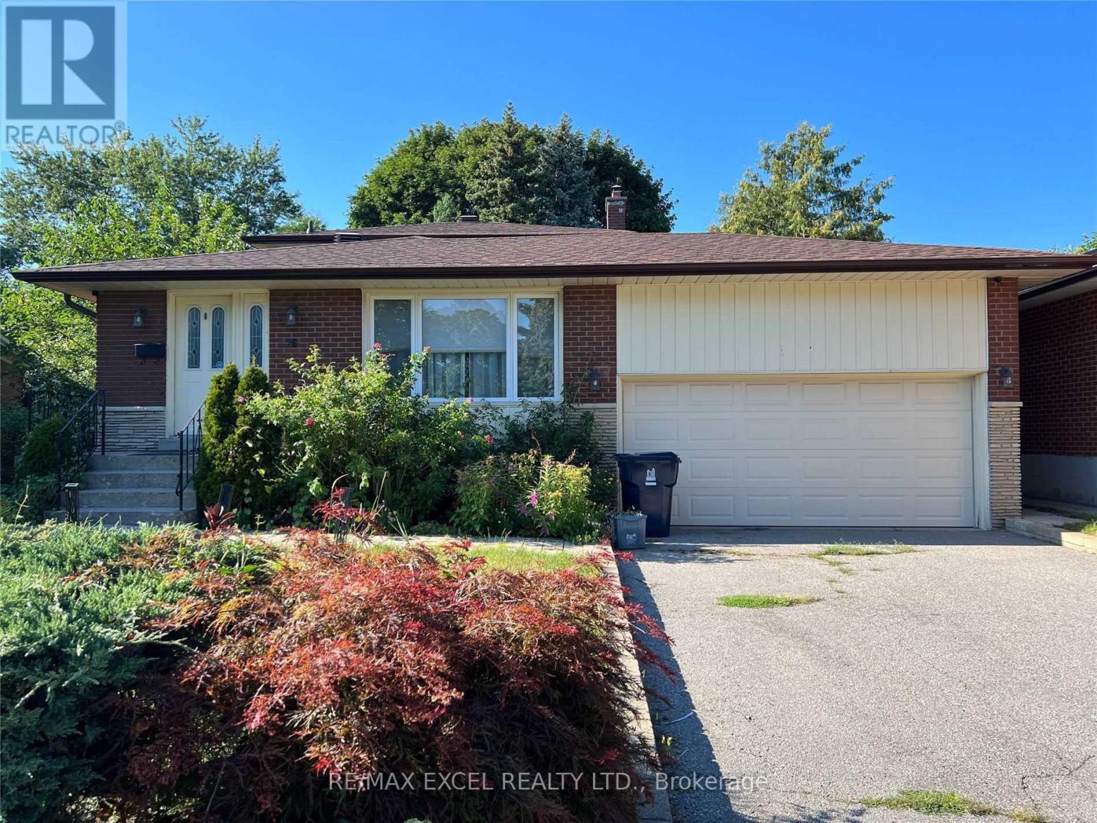Lower - 26 Stainforth Drive, Toronto, Ontario  M1S 1L8 - Photo 1 - E8112032