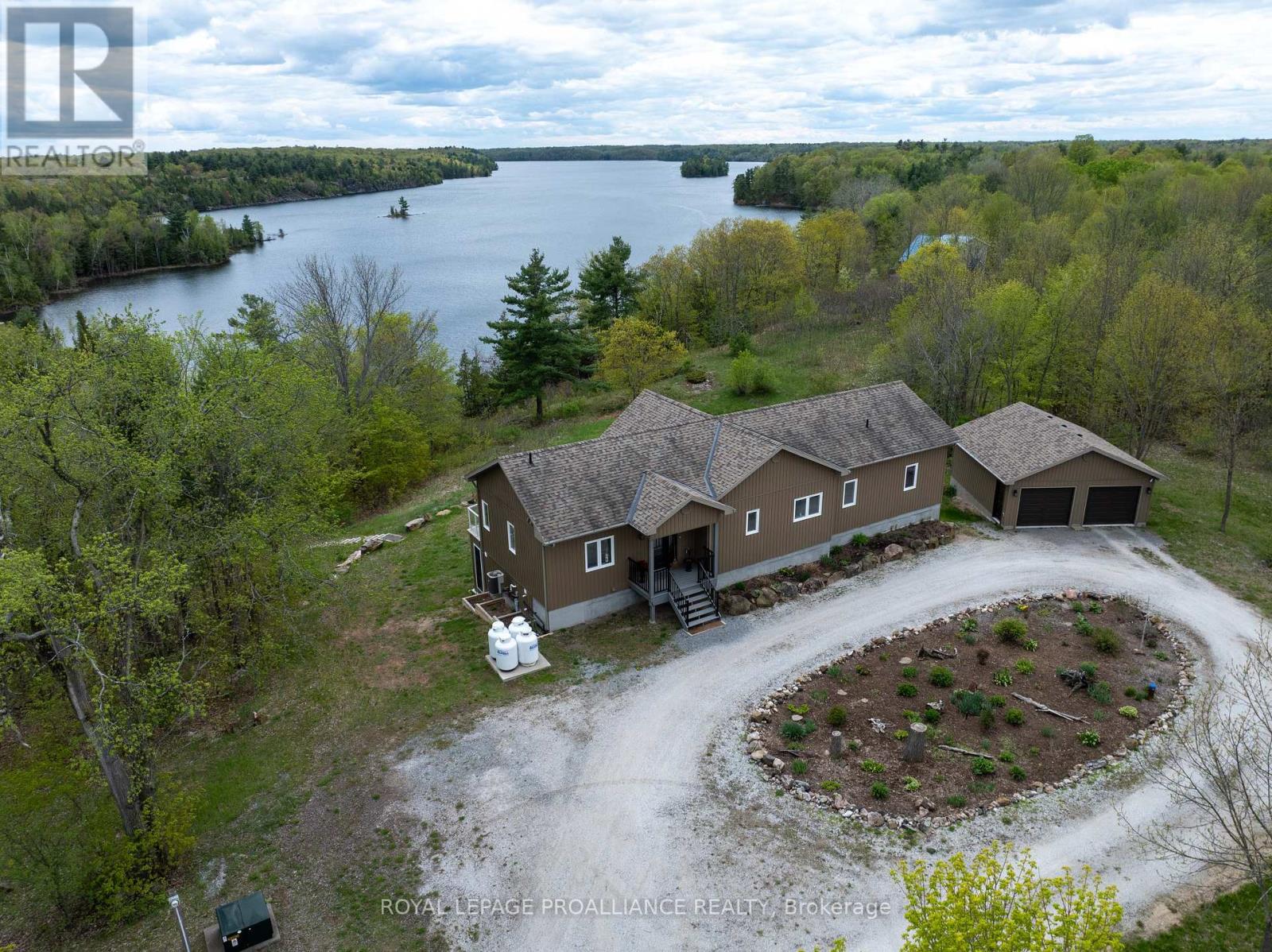 38 Oak Bluffs Rd, South Frontenac, Ontario  K0H 2B0 - Photo 4 - X8112044