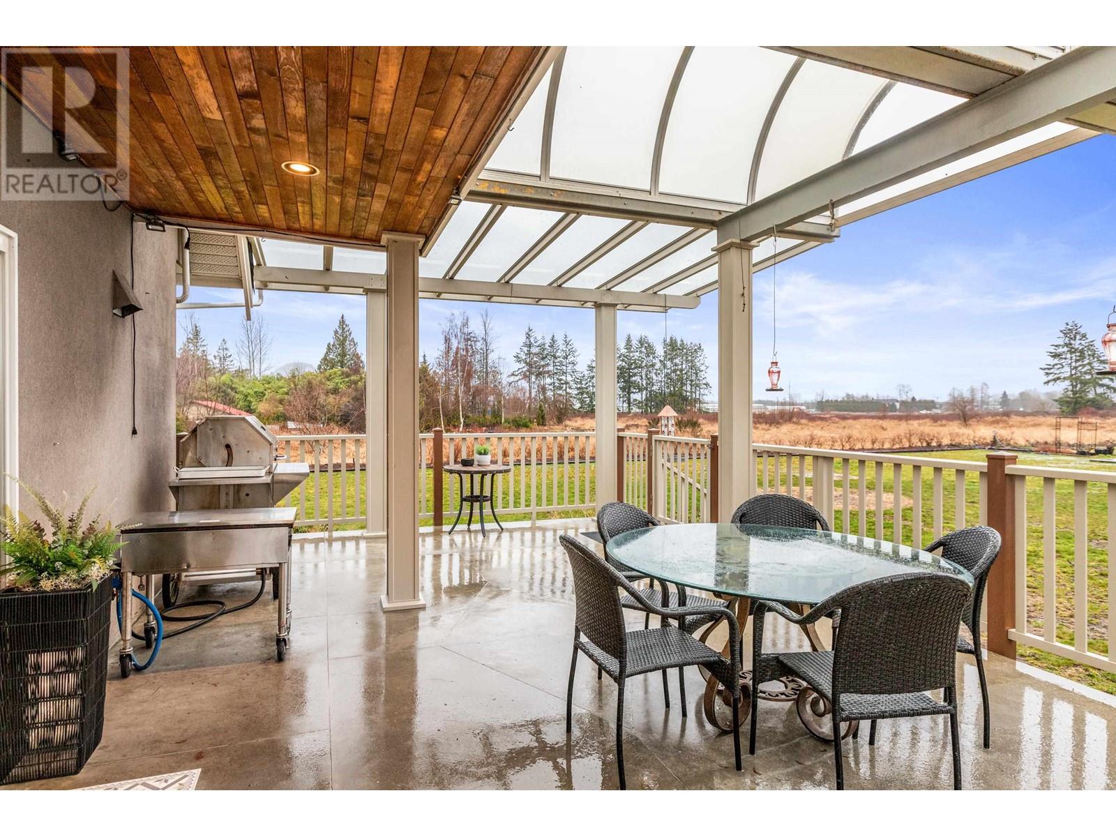 15050 Harris Road, Pitt Meadows, British Columbia  V3Y 1Z1 - Photo 15 - R2855231