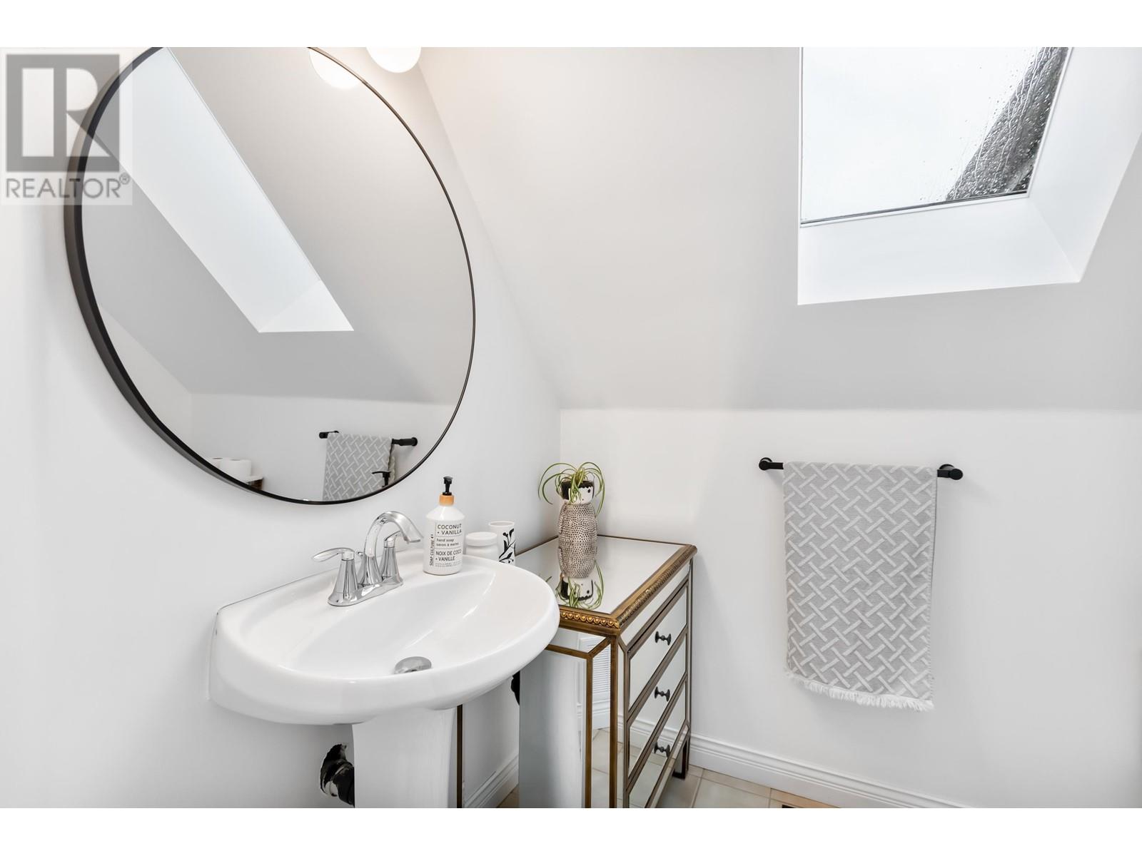 15050 Harris Road, Pitt Meadows, British Columbia  V3Y 1Z1 - Photo 24 - R2855231