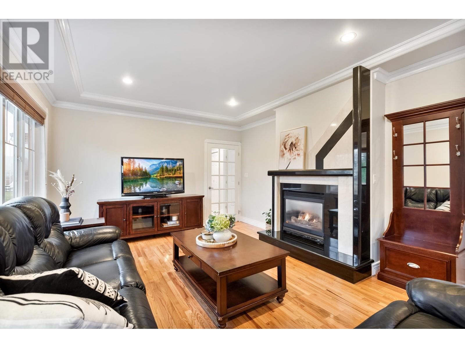 15050 Harris Road, Pitt Meadows, British Columbia  V3Y 1Z1 - Photo 6 - R2855231