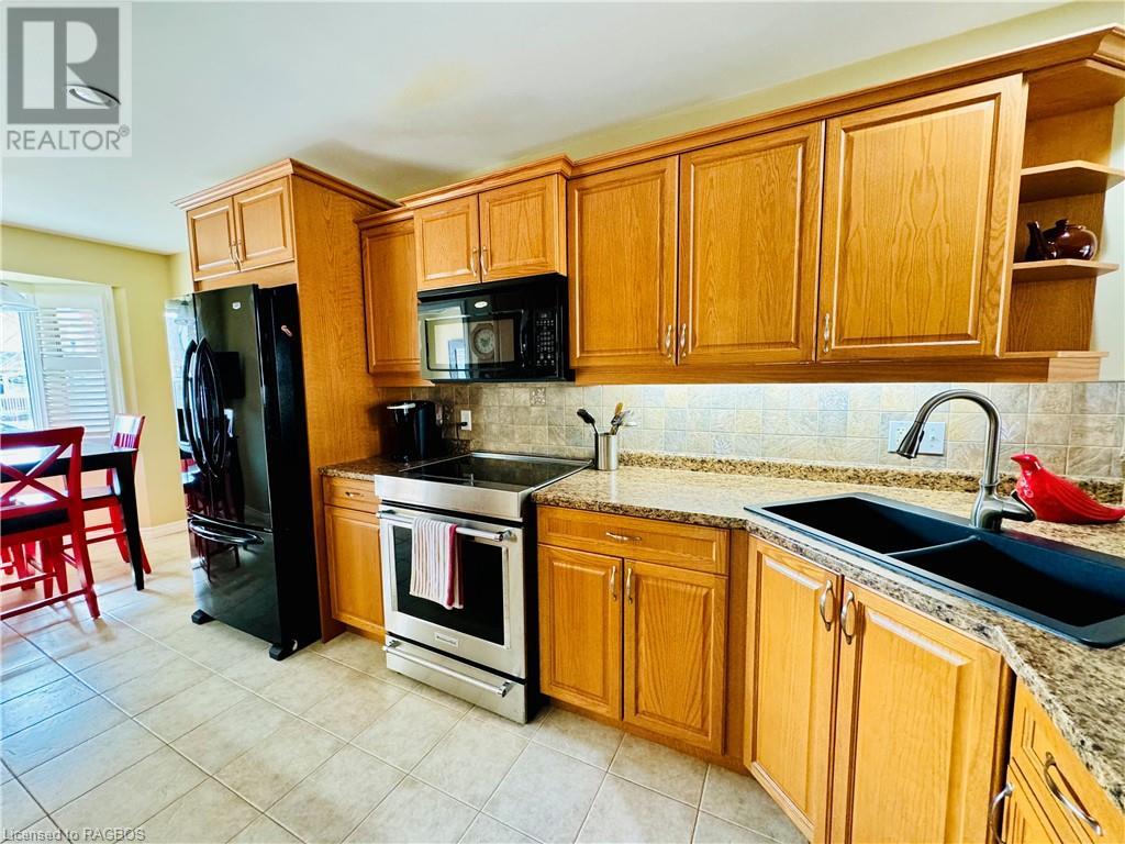 505 Andrew Street, Port Elgin, Ontario N0H 2C1 (26579753) Port Elgin