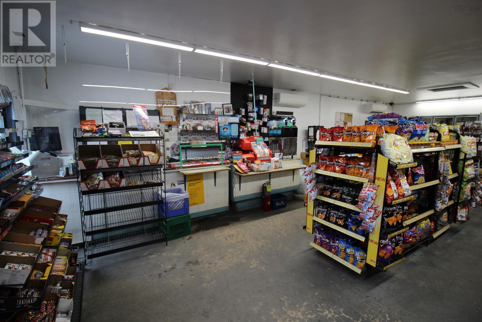 132 Main Street, Canso, Nova Scotia  B0H 1H0 - Photo 7 - 202312186