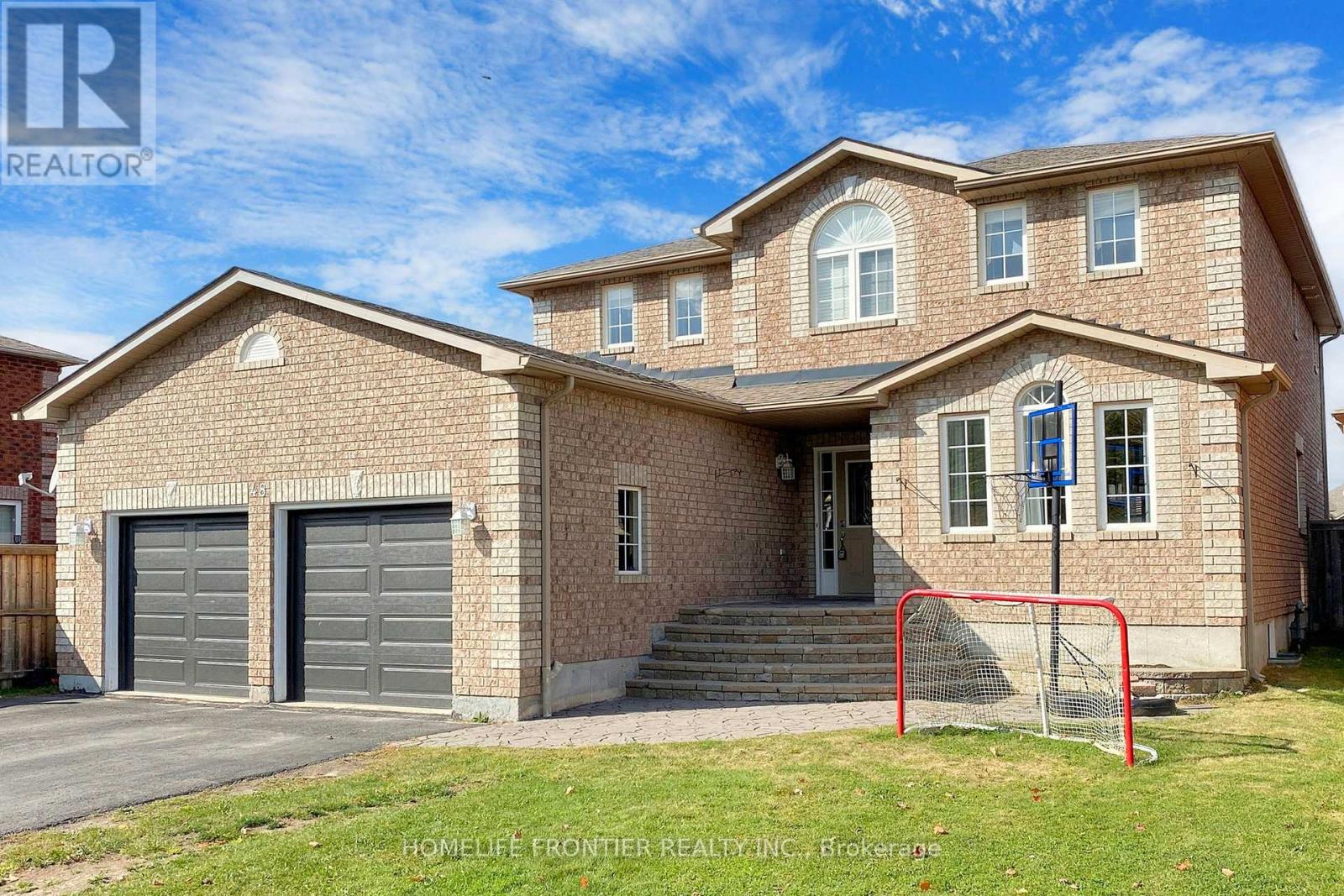 48 Patrick Dr, Barrie, Ontario  L4N 5Z1 - Photo 1 - S8112862