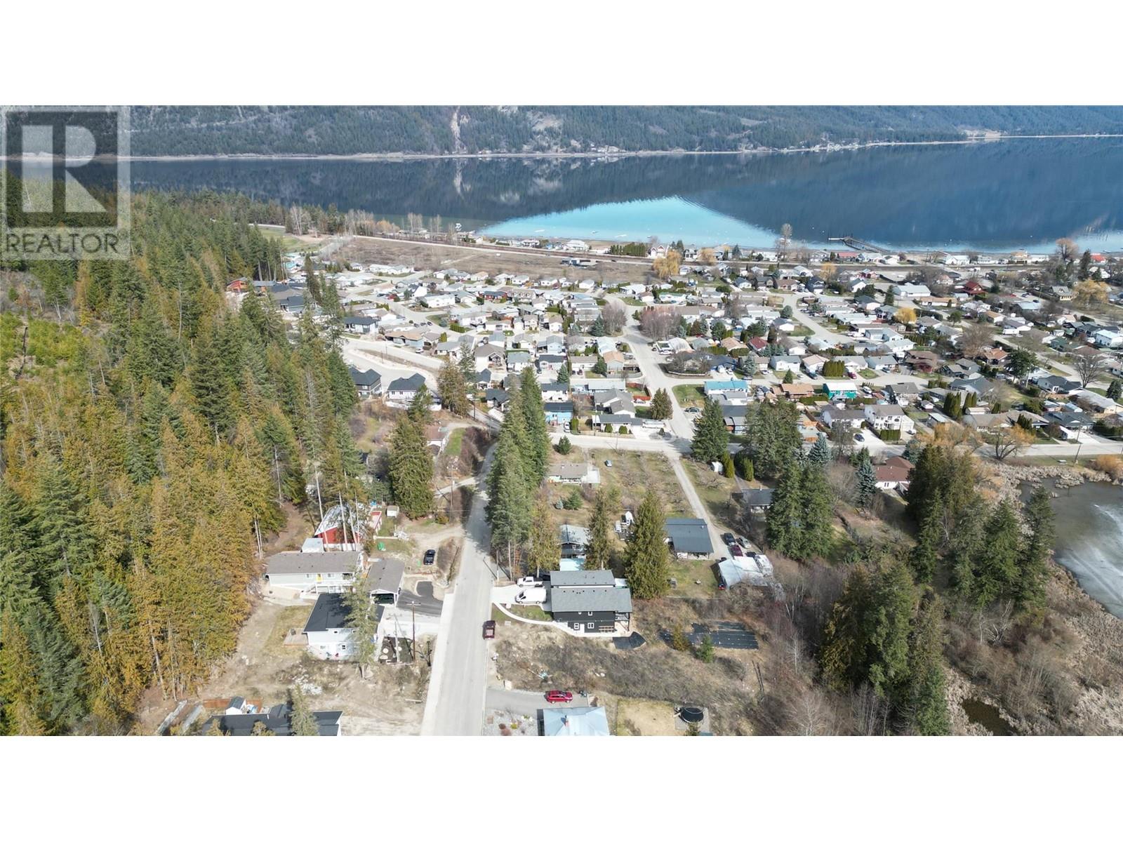 6820 46 Street Ne, Salmon Arm, British Columbia  V1E 2B3 - Photo 4 - 10302202