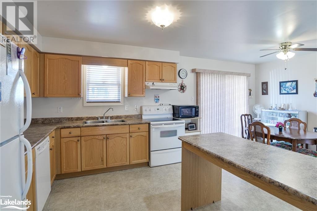 74 Calverley Street, Orillia, Ontario  L3V 8B1 - Photo 8 - 40548946