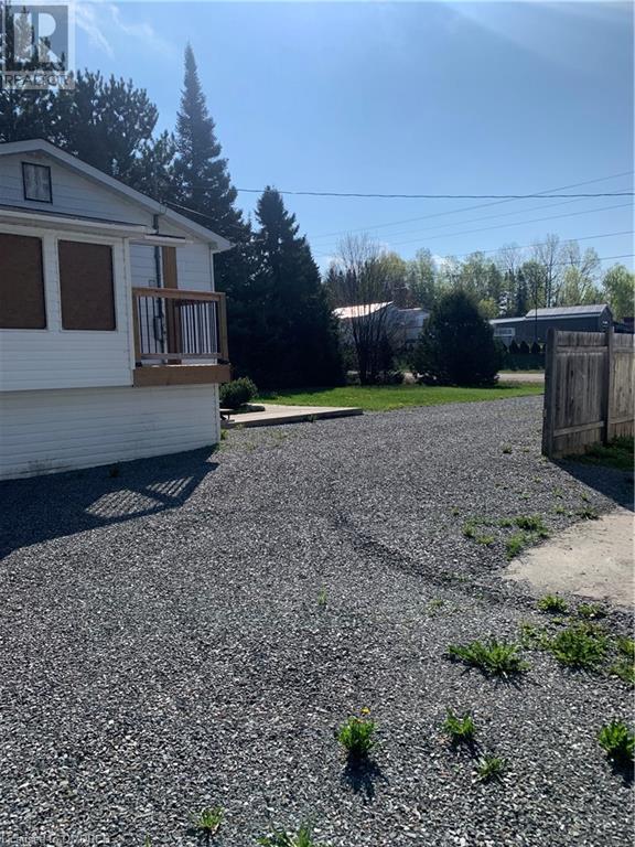 143 Arthur Street North Street, Gogama, Ontario  P0M 1W0 - Photo 6 - 40547307