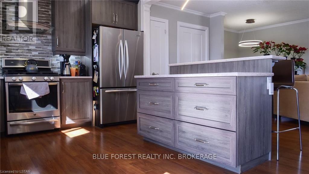 116 Angelo Dr, West Elgin, Ontario  N0L 2P0 - Photo 16 - X8114670