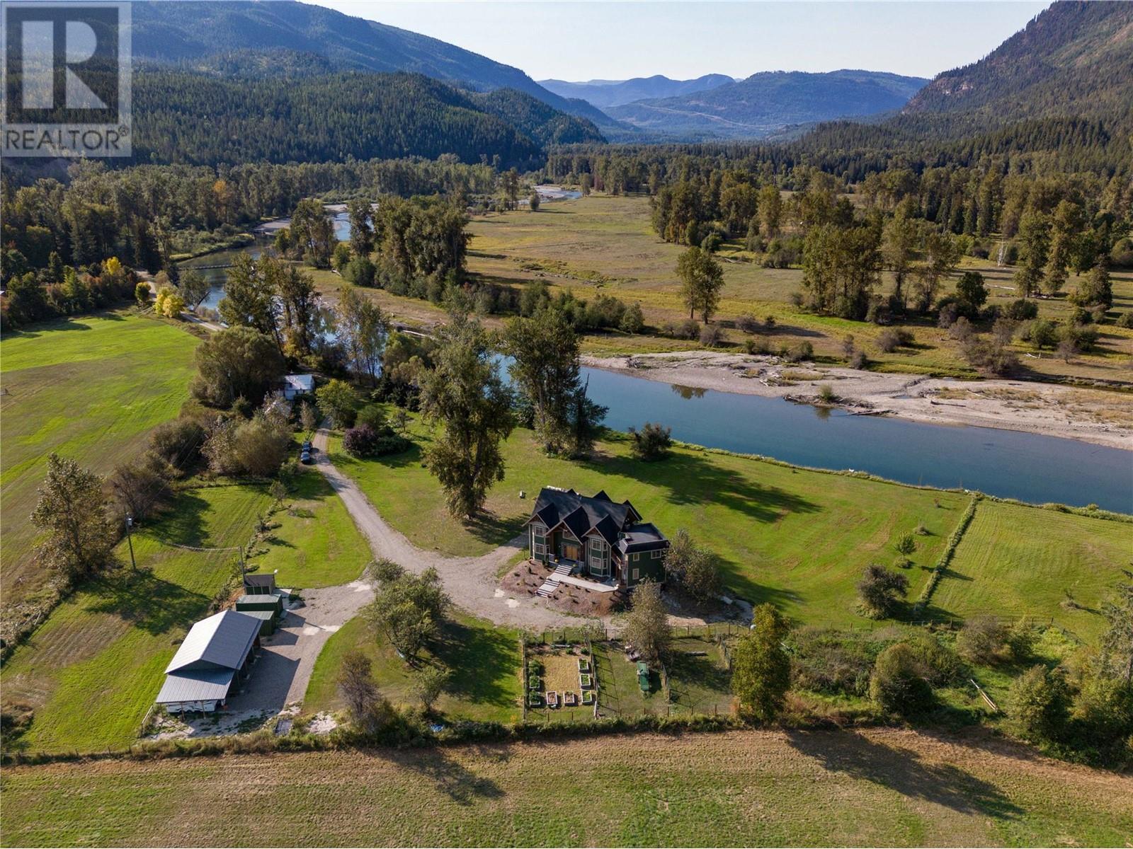 2388 Lawrence Road Lumby