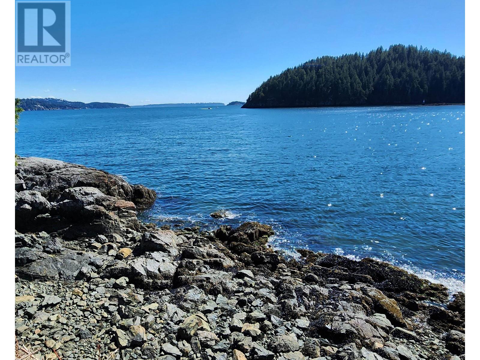 295 Robert Road, Bowen Island, British Columbia  V0N 1G1 - Photo 3 - R2850179