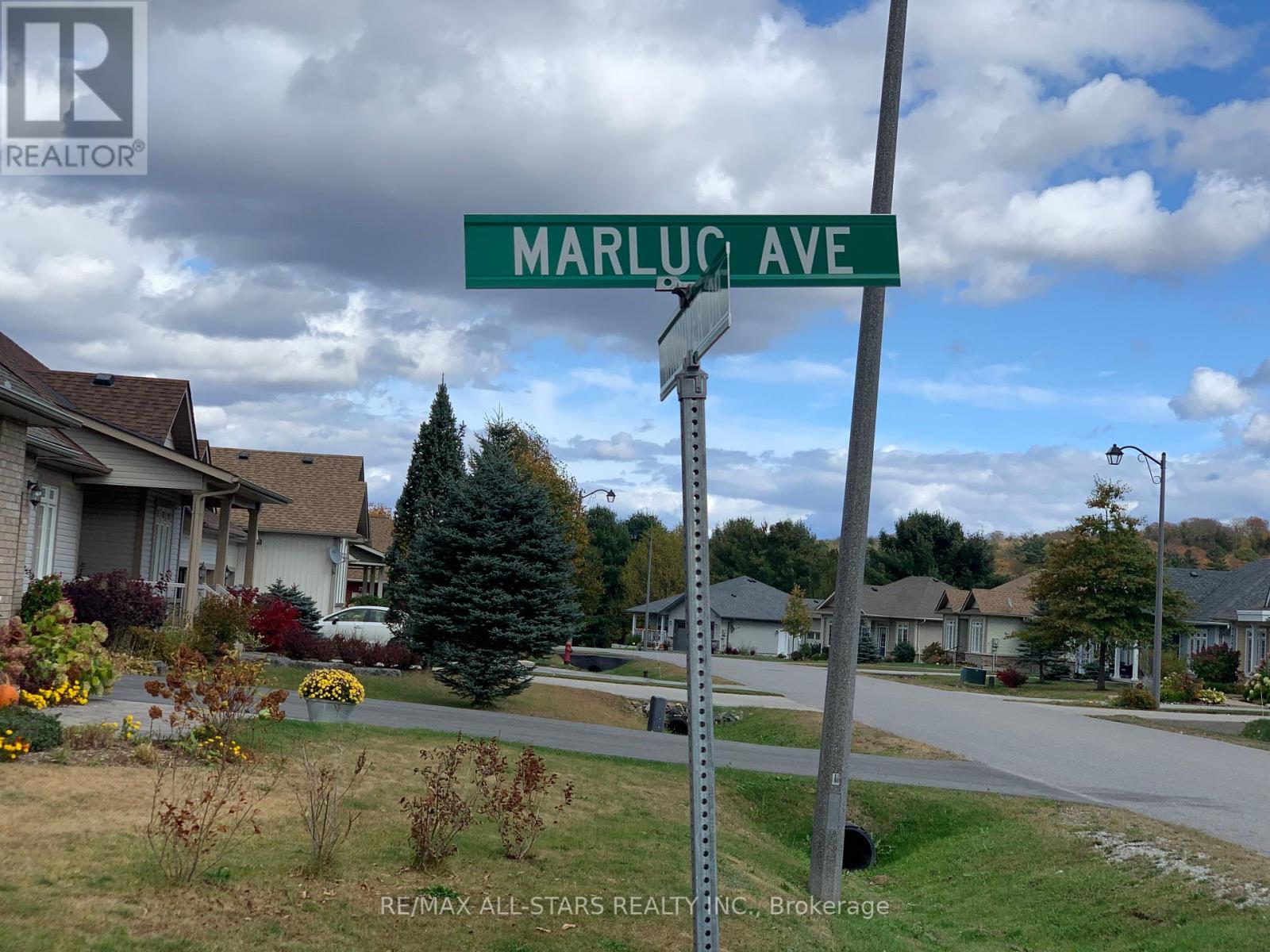 61 Marluc Avenue, Minden Hills, Ontario  K0M 2K0 - Photo 12 - X8115328