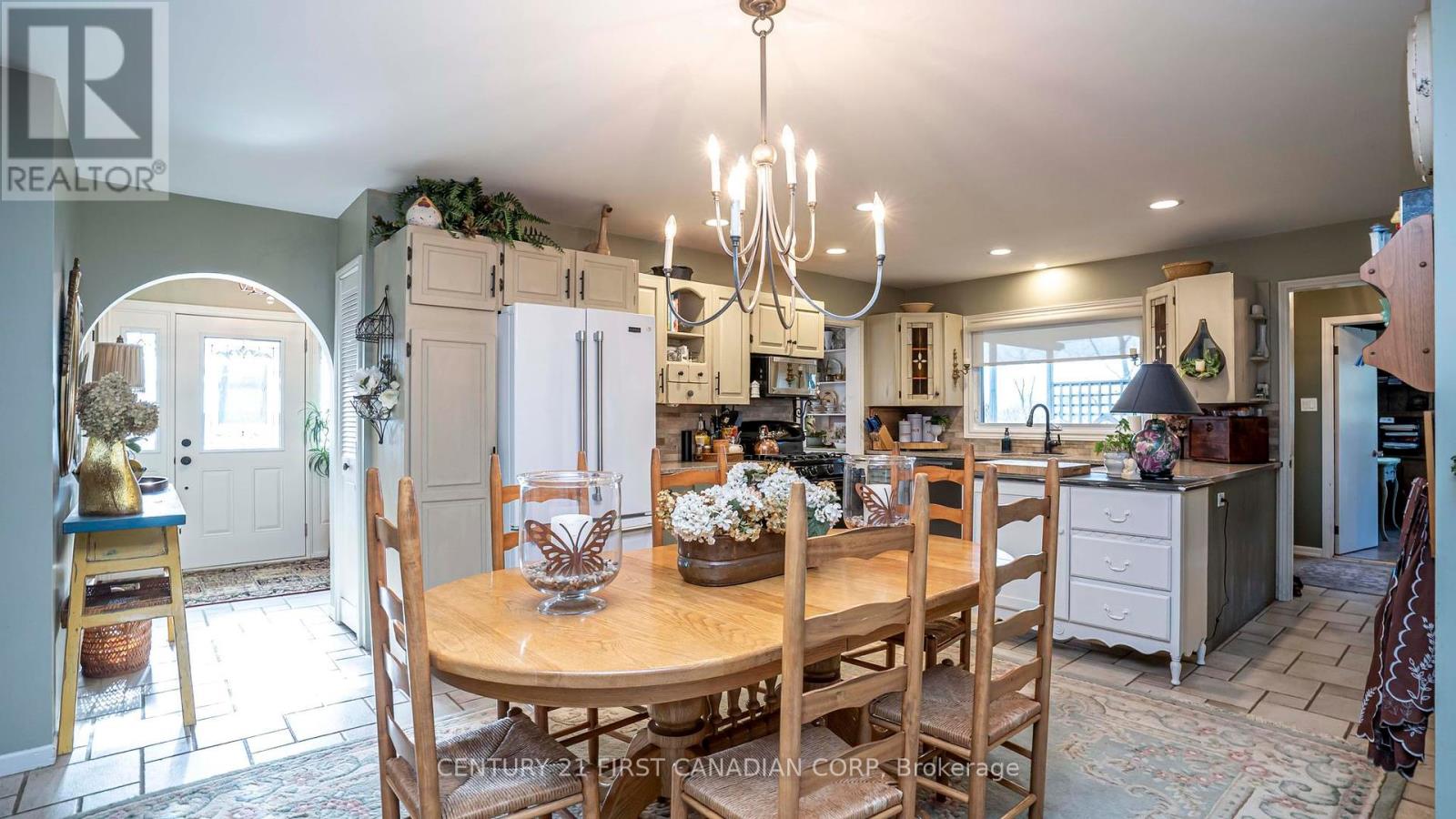 22930 Thames Rd, Southwest Middlesex, Ontario  N0L 1A0 - Photo 11 - X8115420