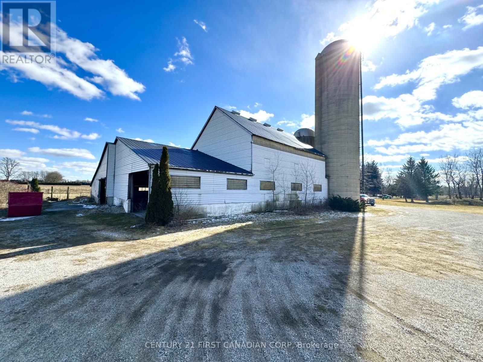 22930 Thames Rd, Southwest Middlesex, Ontario  N0L 1A0 - Photo 37 - X8115420