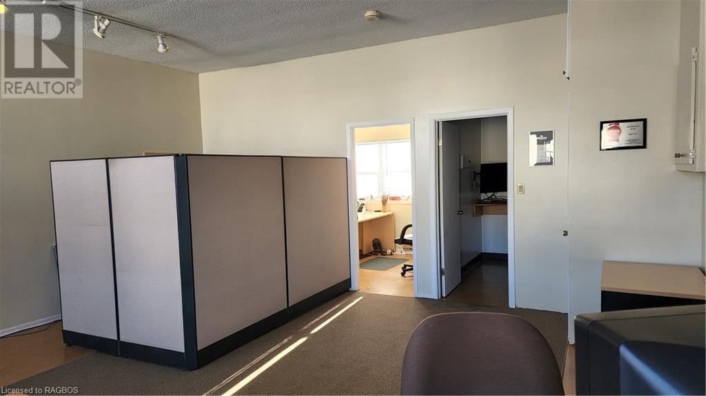 248 Main Street S Unit# 2, Mount Forest, Ontario  N0G 2L0 - Photo 3 - 40549147