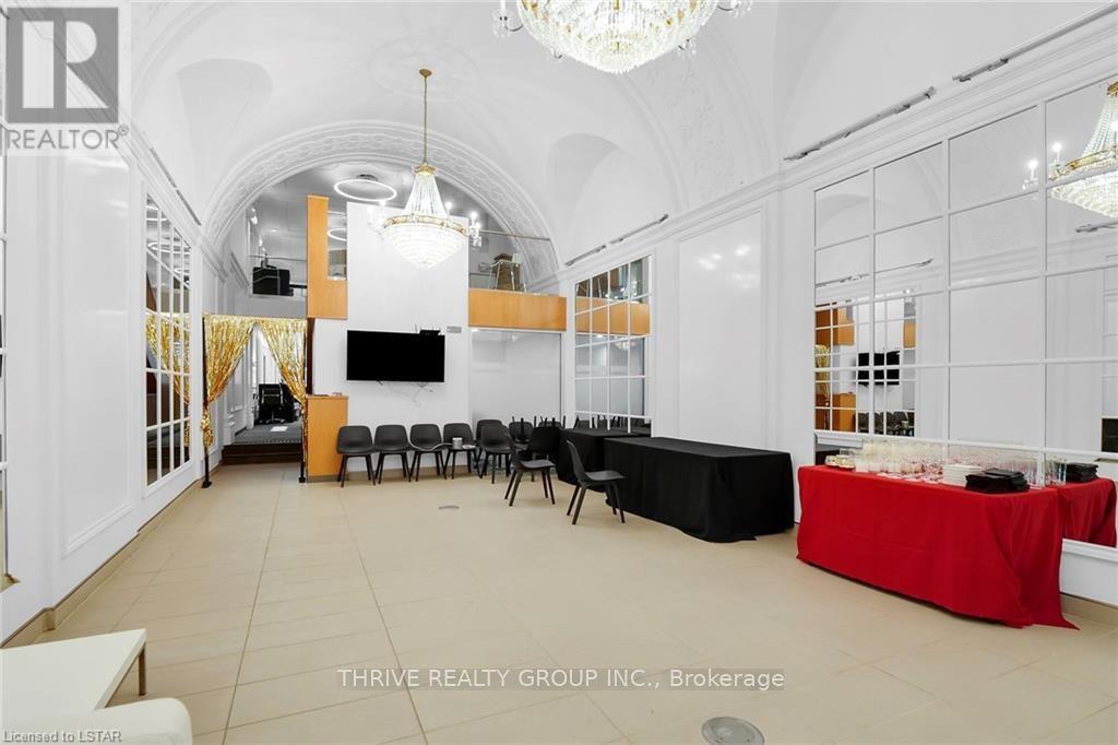 192-194 Dundas St, London, Ontario  N6A 1G7 - Photo 11 - X8115828