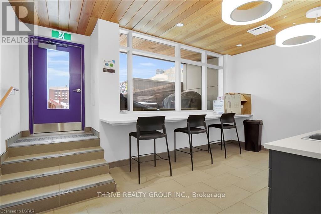 192-194 Dundas St, London, Ontario  N6A 1G7 - Photo 31 - X8115828