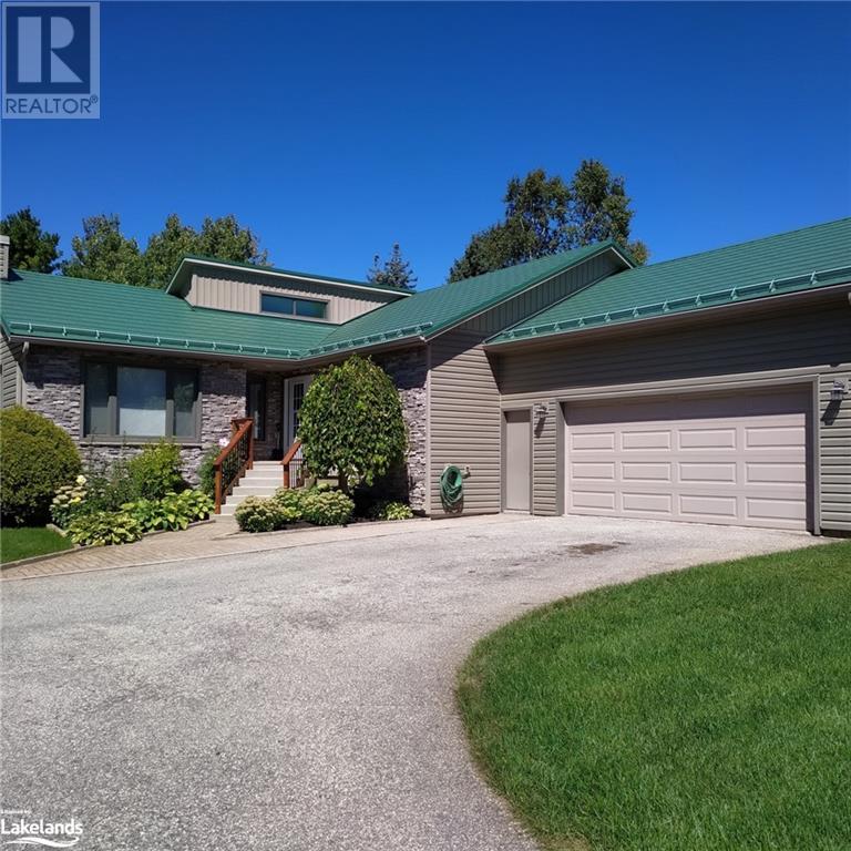 21 Kelley Crescent, Wasaga Beach, Ontario  L9Z 1J3 - Photo 2 - 40545336