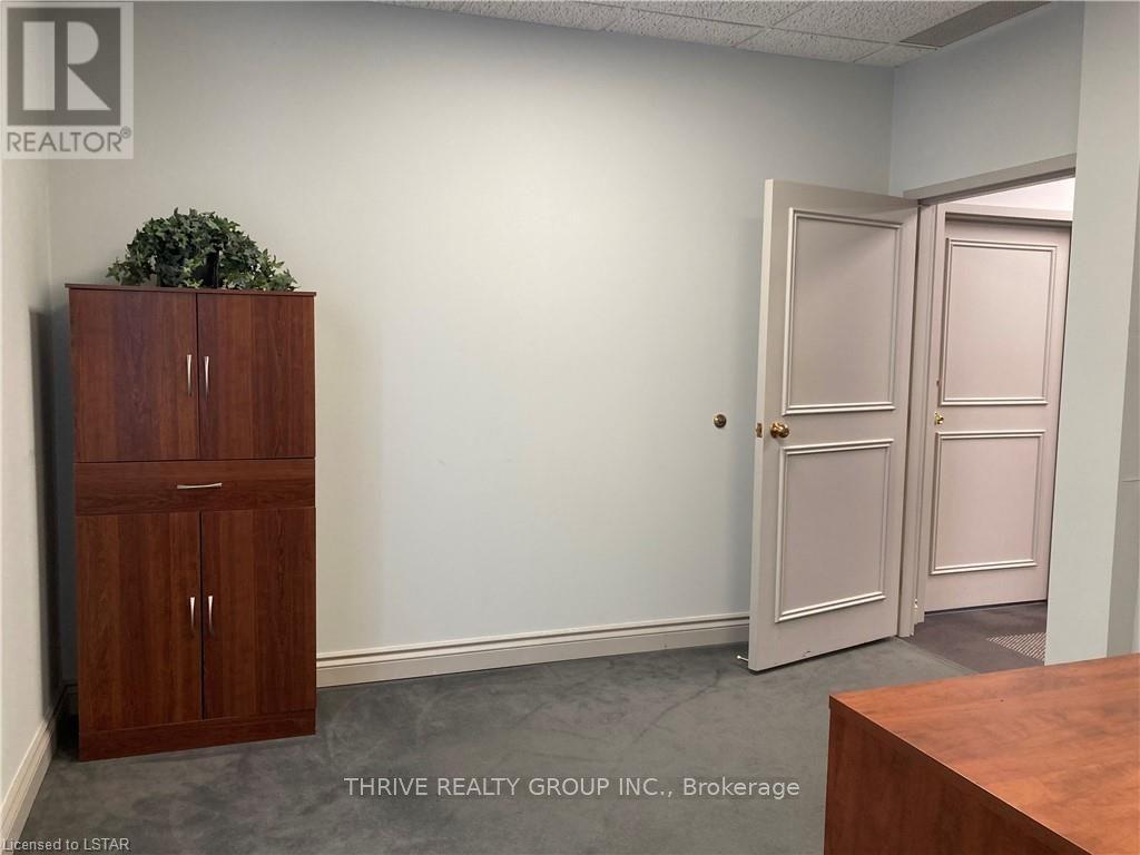 #212 -341 Talbot St, London, Ontario  N6A 2R4 - Photo 2 - X8116420