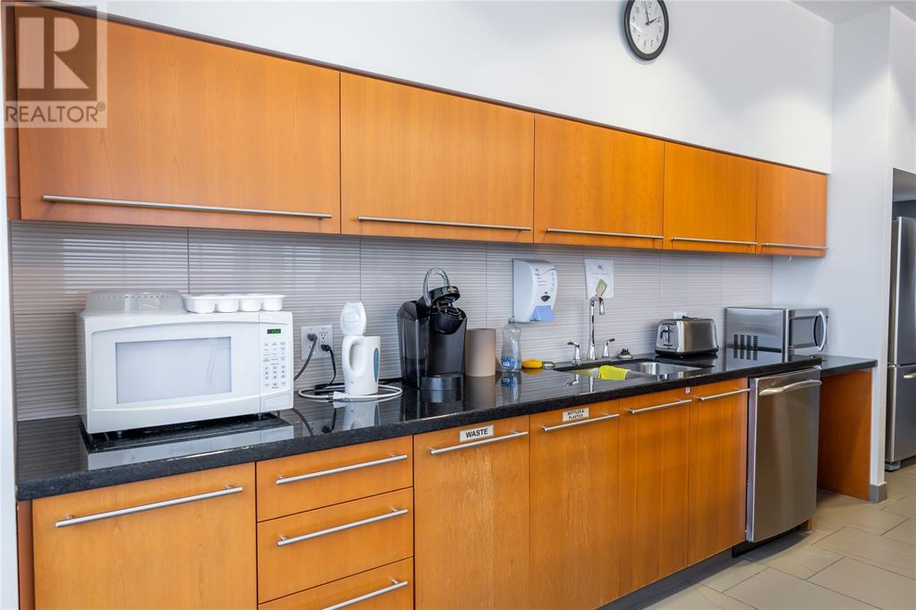 1555 Venetian Boulevard Unit# 318, Point Edward, Ontario  N7T 0A9 - Photo 9 - 24003418