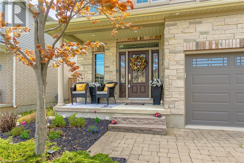 17 Brown Street, Stratford, Ontario N5A 0B8 (26582352) Coldwell