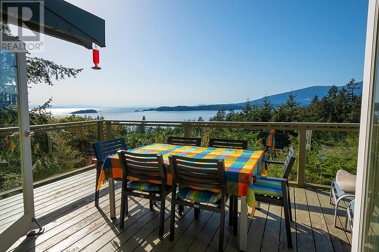 1616 WHITESAILS DRIVE, bowen island, British Columbia