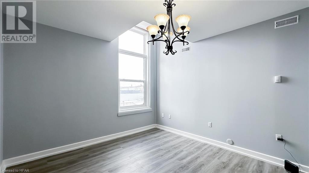 56 Albert Street, Stratford, Ontario  N5A 3K3 - Photo 39 - 40546231