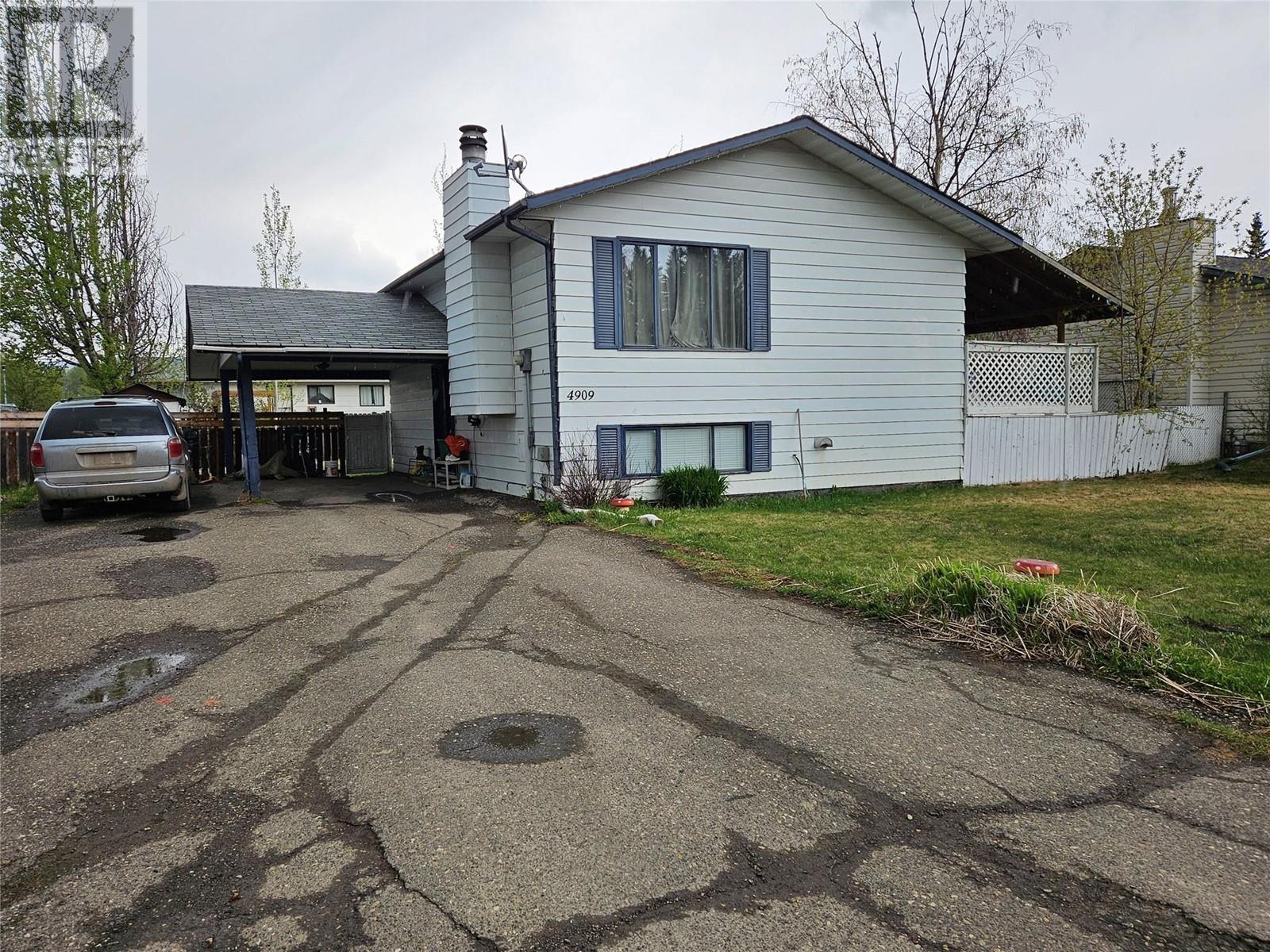 4909 44 Street Ne, Chetwynd, British Columbia  V0C 1J0 - Photo 1 - 10303929