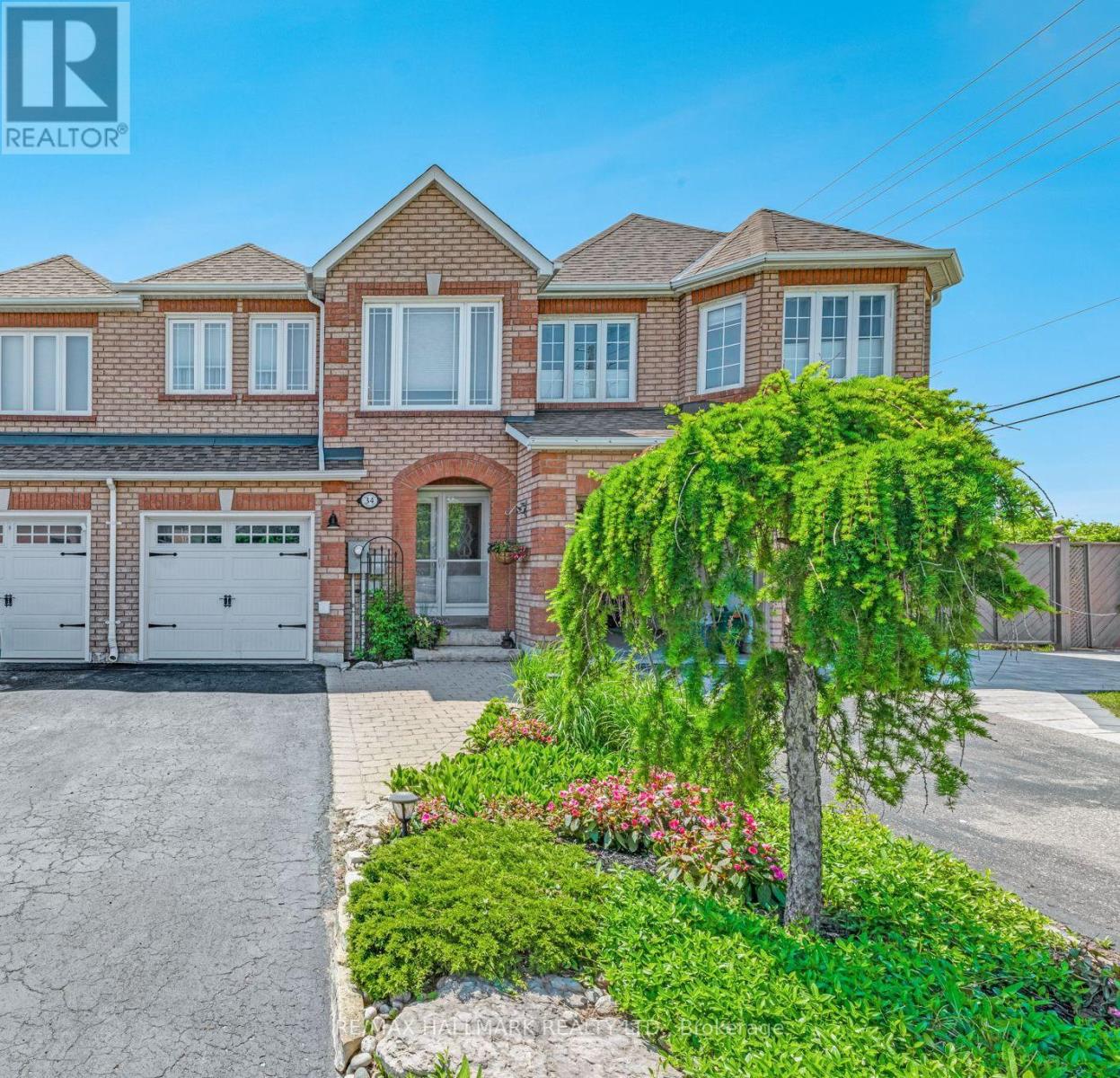 34 Giancola Cres, Vaughan, Ontario  L6A 2W7 - Photo 1 - N8118096
