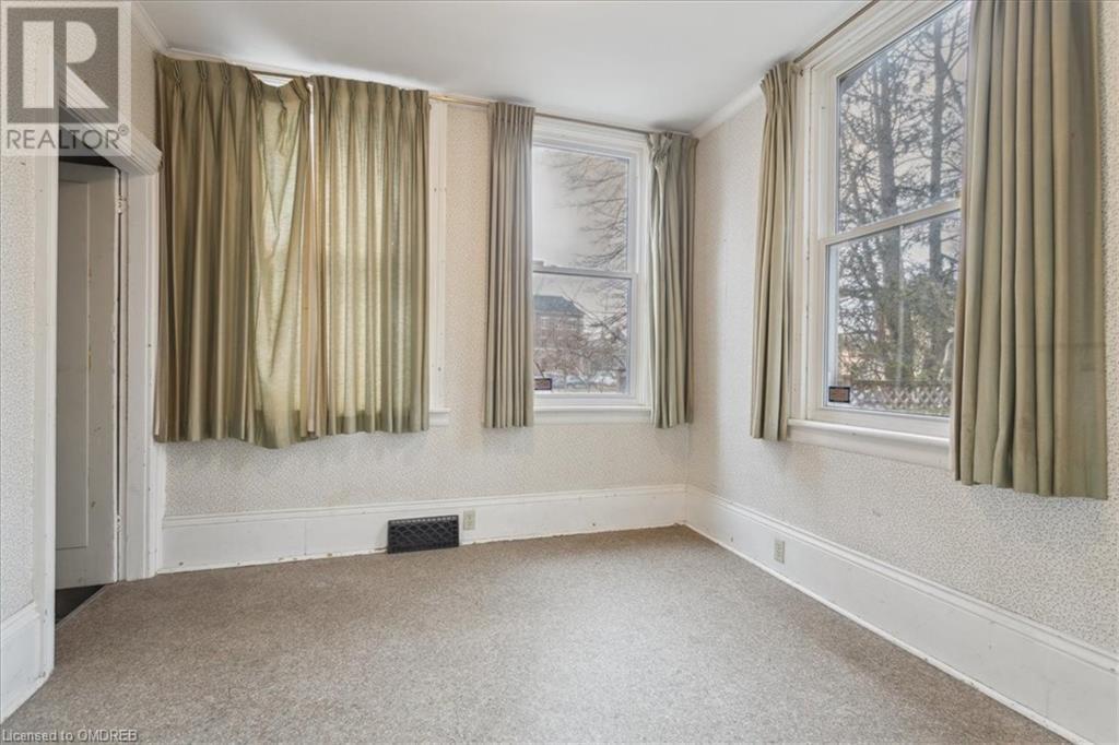 92 Charlotte Street, Brantford, Ontario  N3T 2X3 - Photo 37 - 40550244