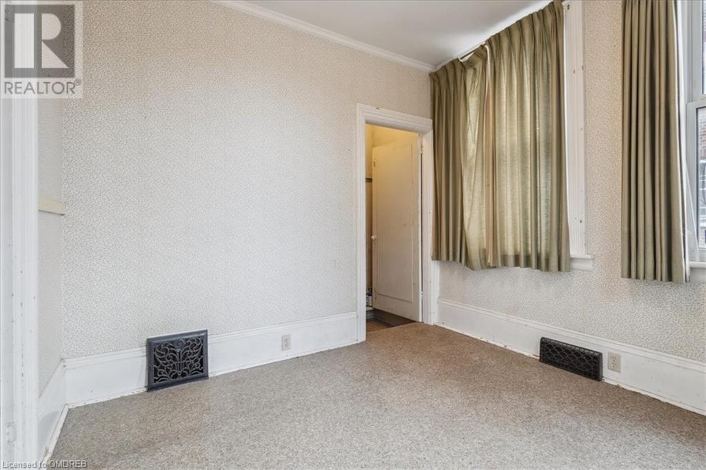 92 Charlotte Street, Brantford, Ontario  N3T 2X3 - Photo 38 - 40550244