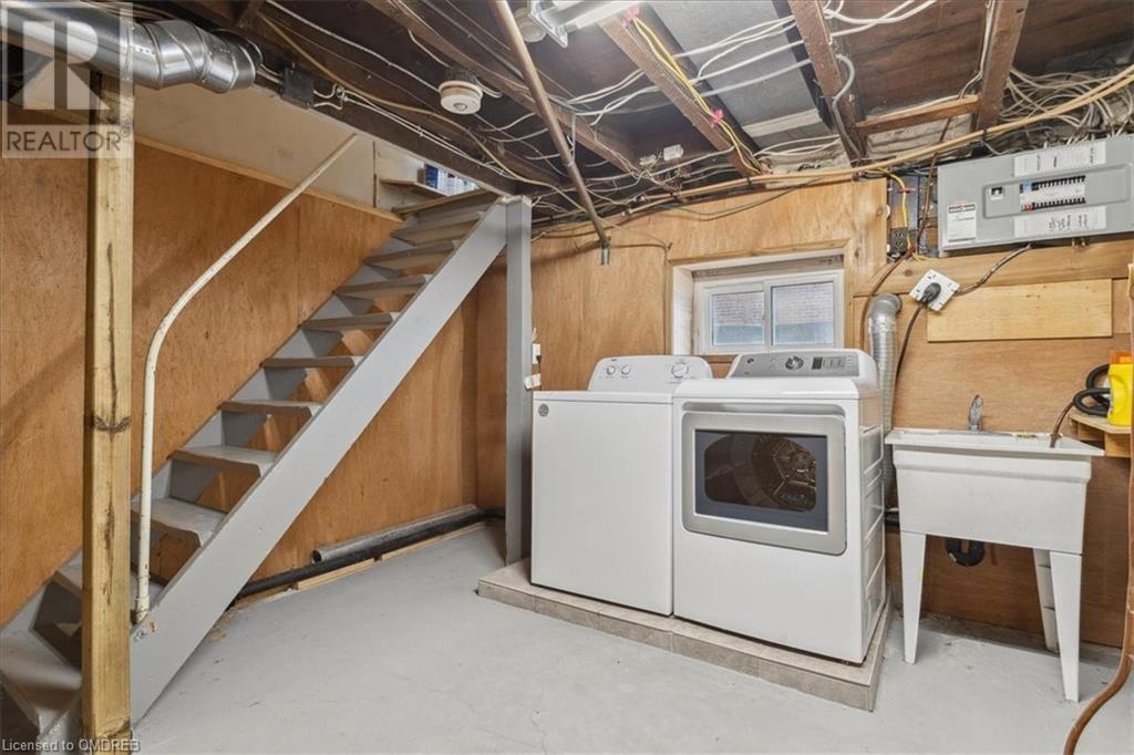 92 Charlotte Street, Brantford, Ontario  N3T 2X3 - Photo 39 - 40550244