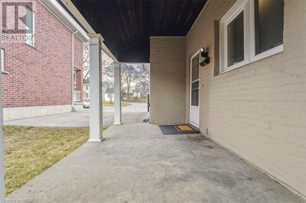 92 Charlotte Street, Brantford, Ontario  N3T 2X3 - Photo 6 - 40550244
