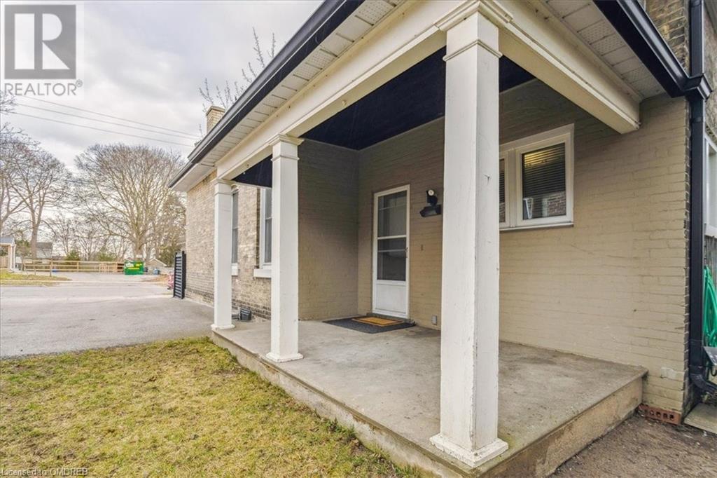 92 Charlotte Street, Brantford, Ontario  N3T 2X3 - Photo 7 - 40550244