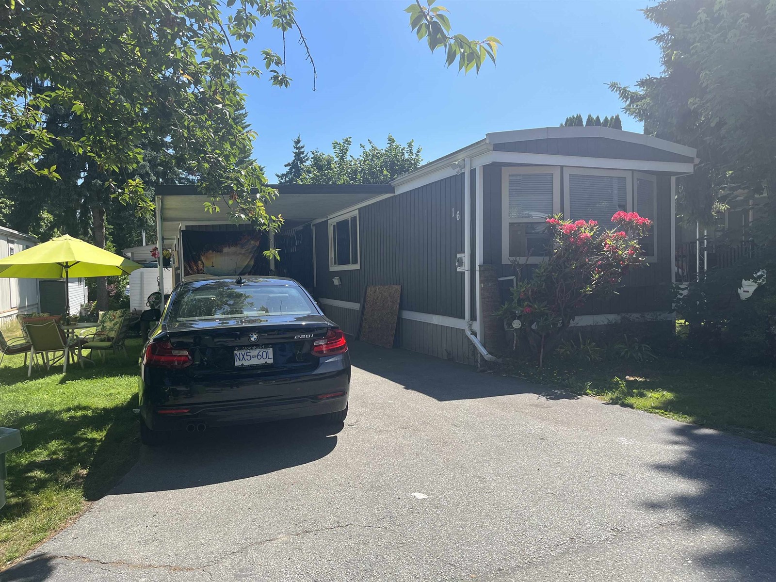 16 7790 King George Boulevard ., Surrey, British Columbia  V3W 5Y4 - Photo 1 - R2856337
