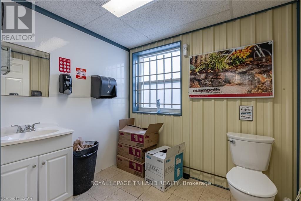 1683* Fanshawe Pard Rd W, London, Ontario  N6H 5L3 - Photo 19 - X7388146