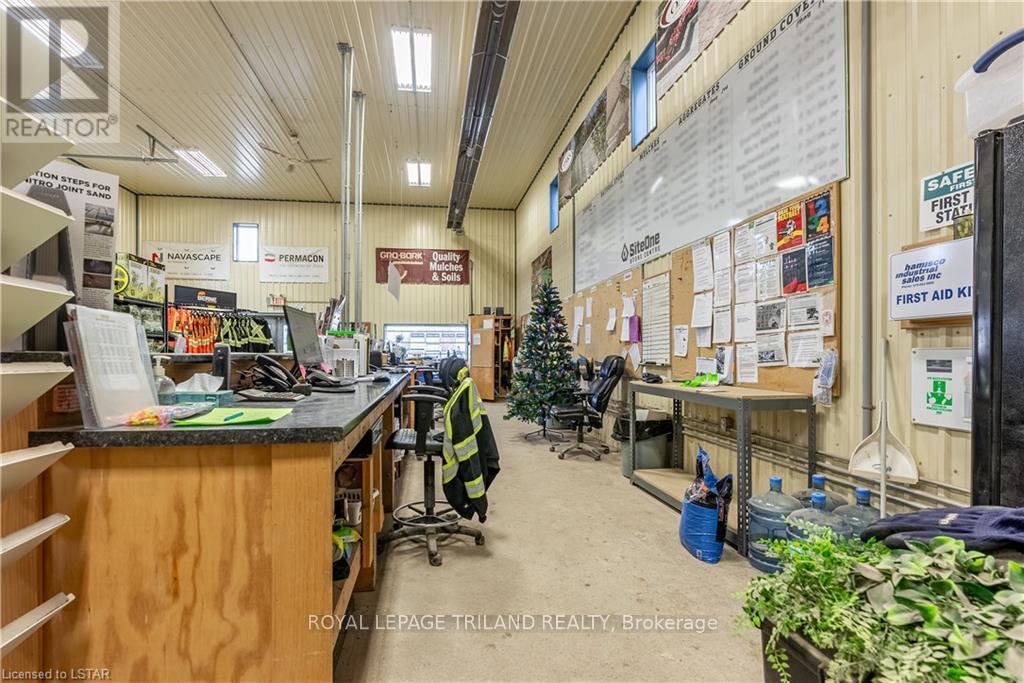 1683* Fanshawe Pard Rd W, London, Ontario  N6H 5L3 - Photo 22 - X7388146