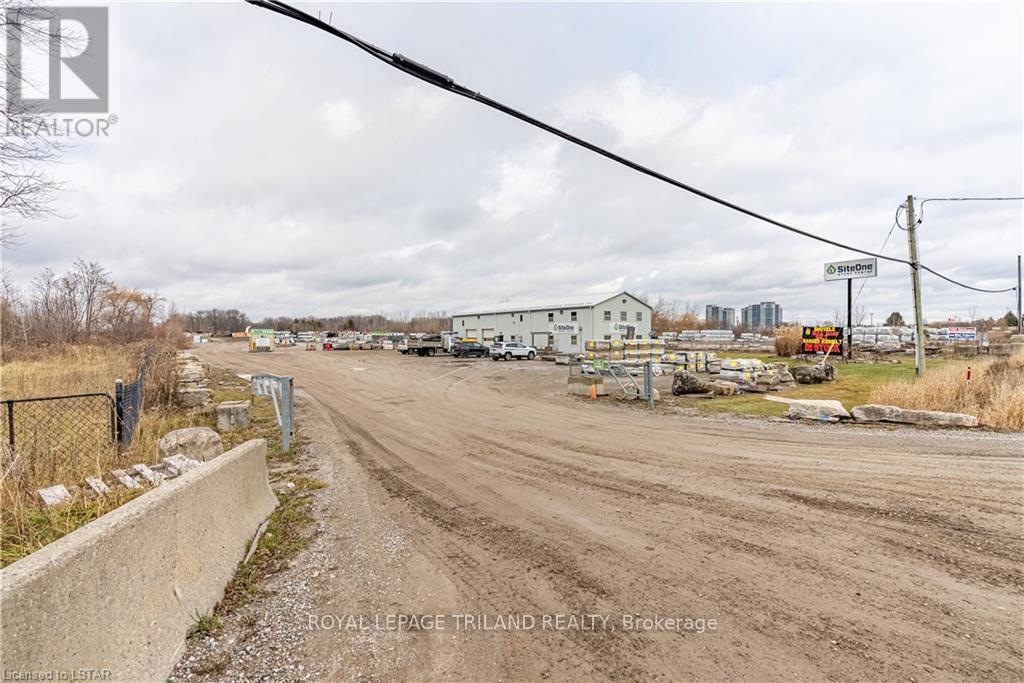 1683* Fanshawe Pard Rd W, London, Ontario  N6H 5L3 - Photo 35 - X7388146