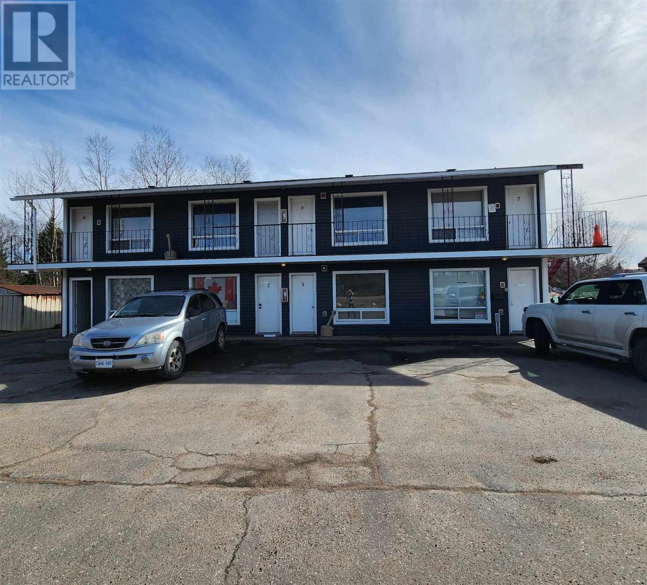 859 Trunk Rd, Sault Ste Marie, Ontario  P6A 3T3 - Photo 1 - SM240424
