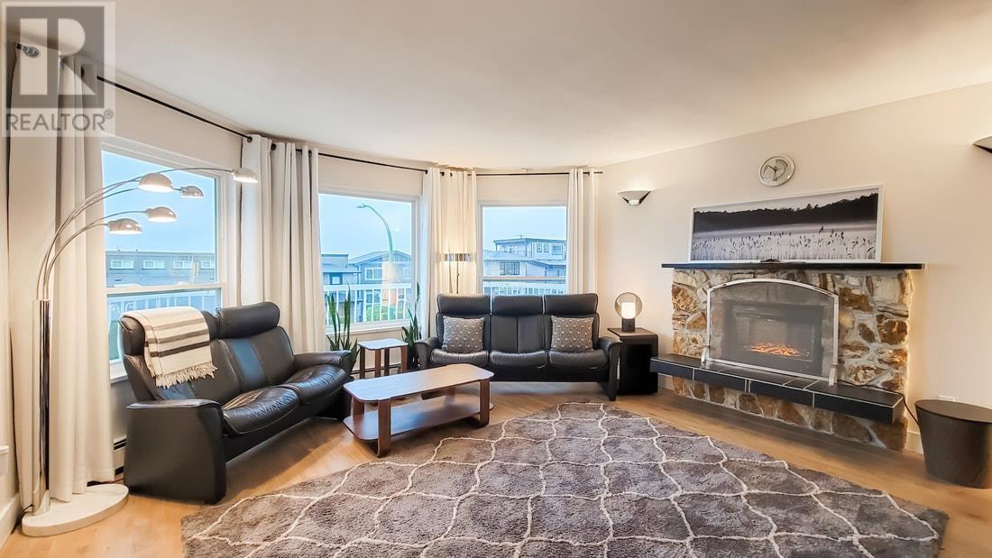 56 Glynde Avenue, Burnaby, British Columbia  V5B 3J2 - Photo 10 - R2856389