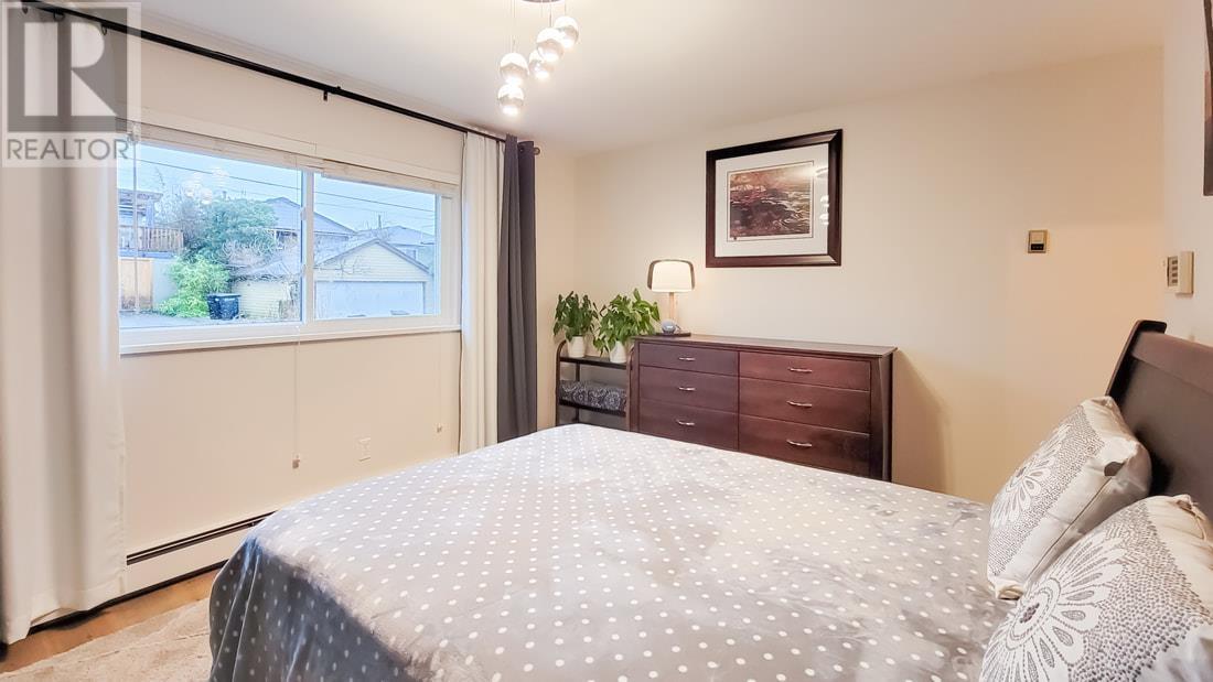 56 Glynde Avenue, Burnaby, British Columbia  V5B 3J2 - Photo 14 - R2856389