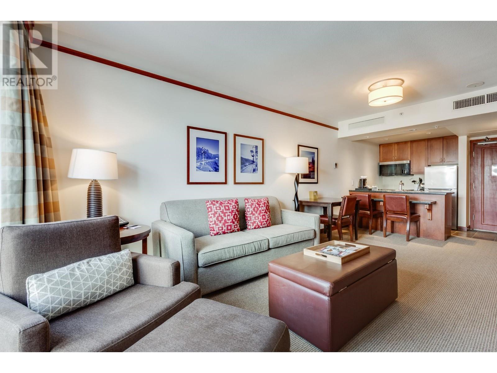5502 4299 Blackcomb Way, Whistler, British Columbia  V8E 0X3 - Photo 3 - R2856409
