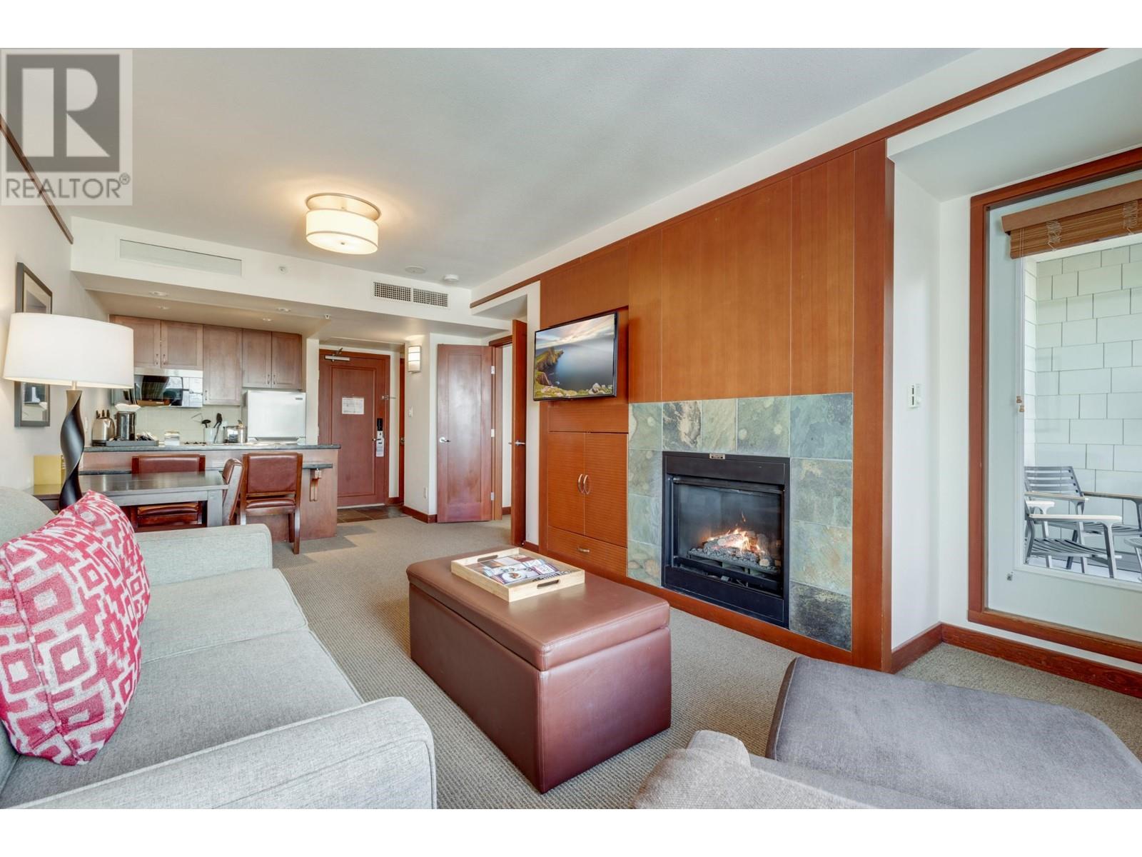 5502 4299 Blackcomb Way, Whistler, British Columbia  V8E 0X3 - Photo 5 - R2856409