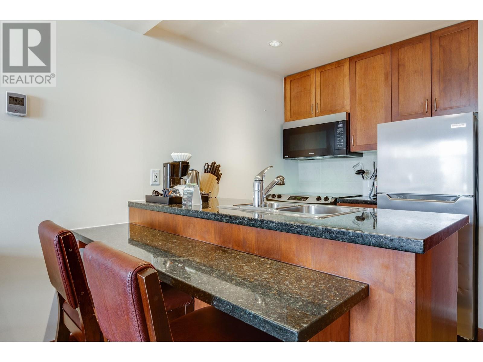 5502 4299 Blackcomb Way, Whistler, British Columbia  V8E 0X3 - Photo 9 - R2856409