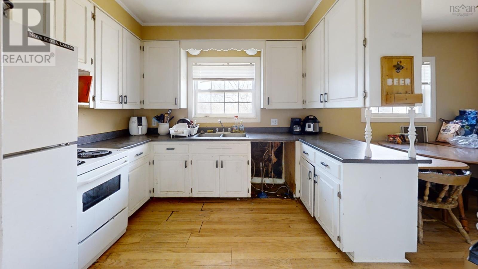 127 Highland Avenue, Wolfville, Nova Scotia  B4P 1Z8 - Photo 12 - 202404047